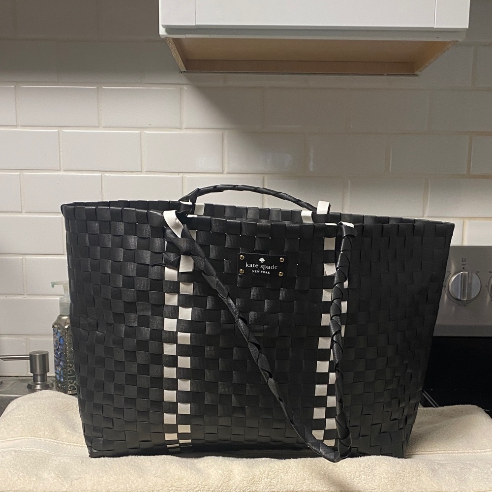 Kate Spade Black and White woven tote bag
